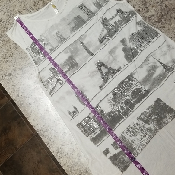 Tank - Picture 4 of 6